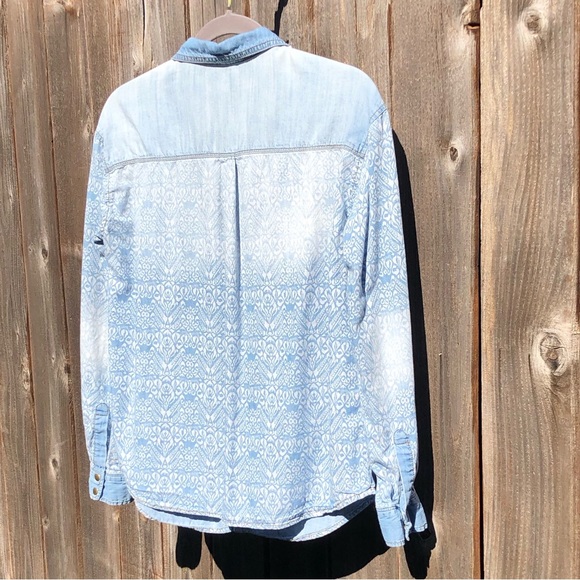 Life In Progress button down shirt size small - Picture 14 of 14